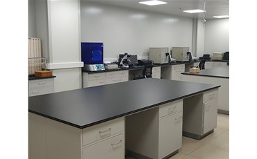 怎樣的實驗室家具契合人體工程學(xué)？山西艾德沃思小編告訴您